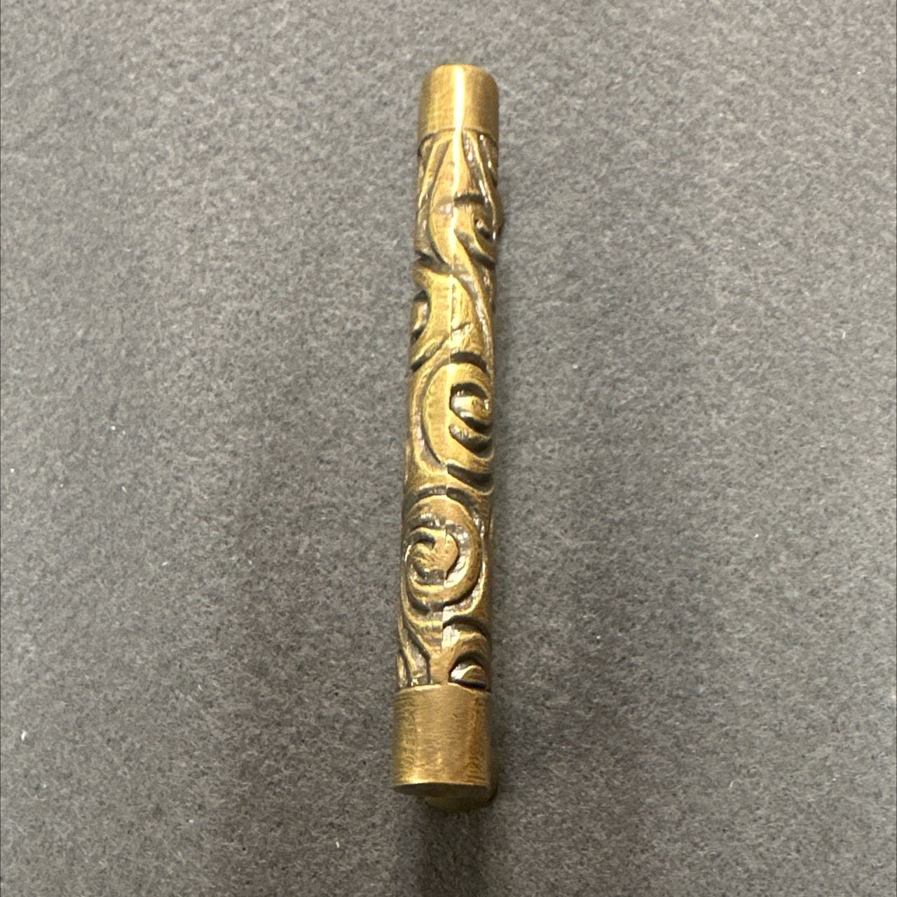 3-3/4" Swirl Pull Tumbled Antique Brass