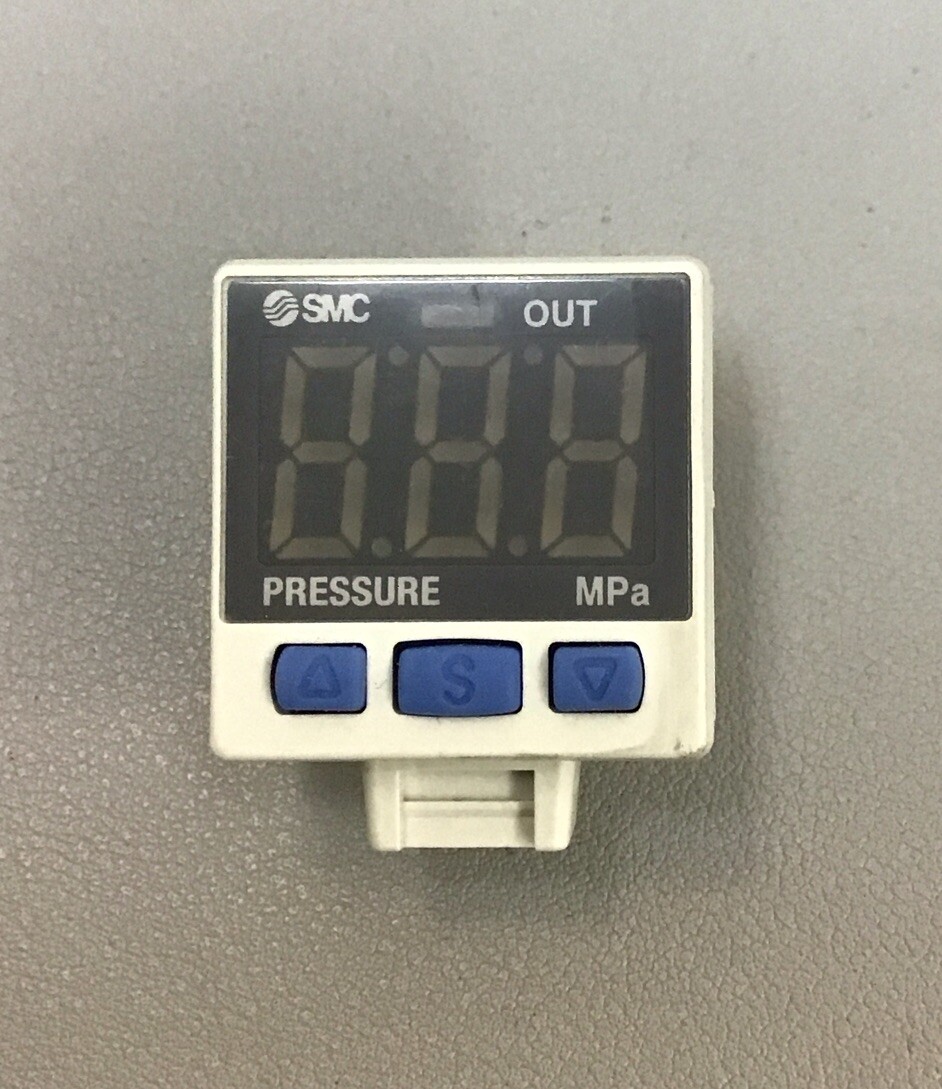 SMC Corporation ISE35-N-65-M Digital Pressure Switch (B29)