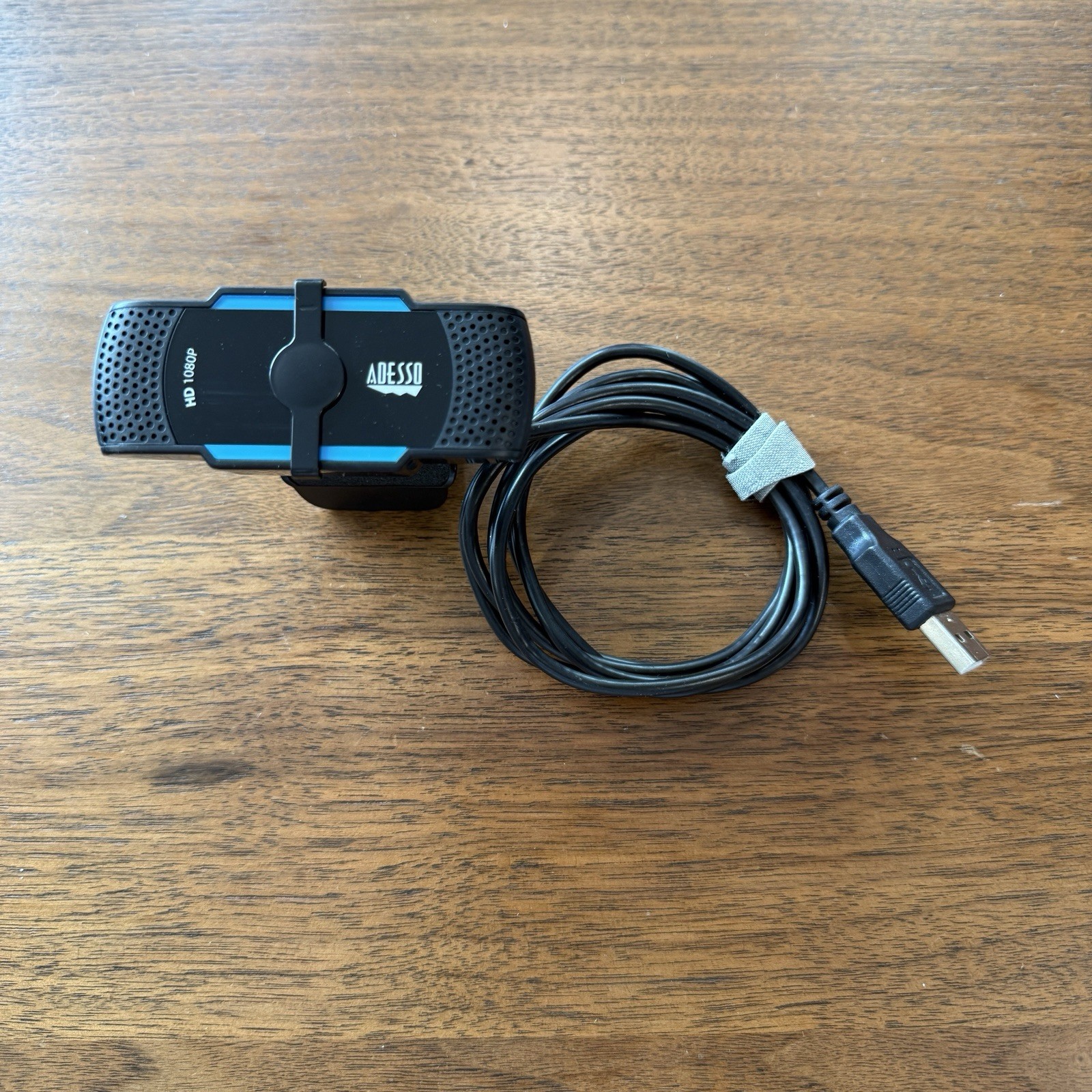 Adesso CyberTrack H5 1080P Webcam 2.1 Megapixel