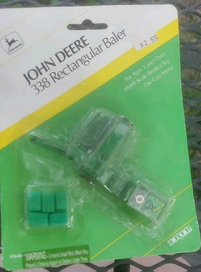 ERTL John Deere 338 Rectangular Baler 1:64 Die-Cast Toy SEALED