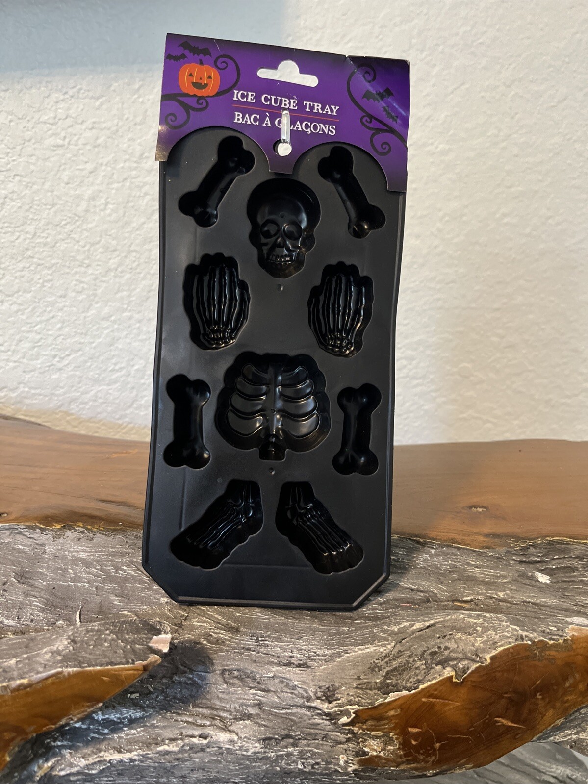 GREENBRIER INTERNATIONAL, INC. BLACK SKELETON ICE CUBE TRAY FOR HALLOWEEN - NEW