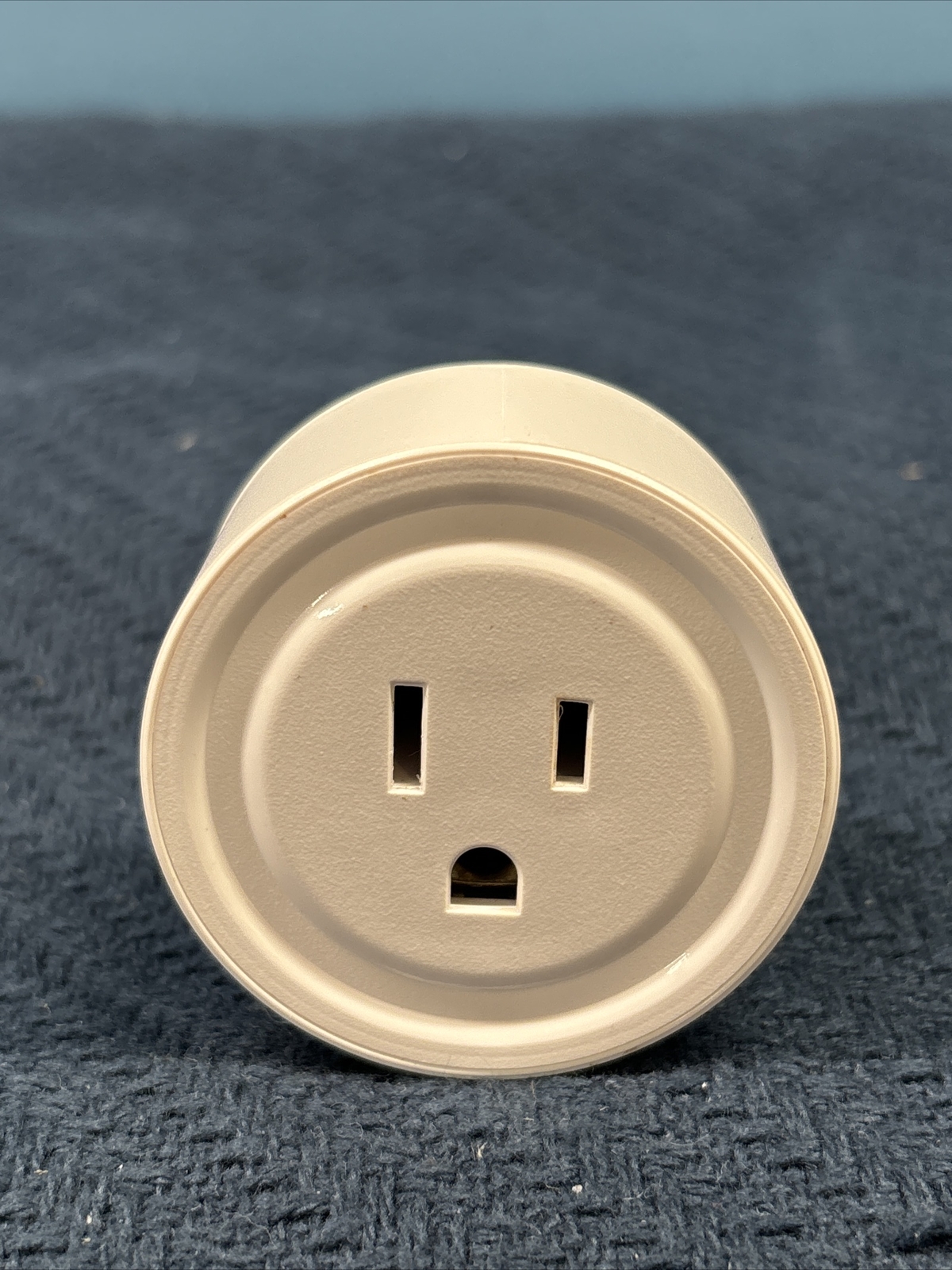 MINI SMART SOCKET WI-FI OUTLET FOR SMART HOME MODEL XS-SSA01