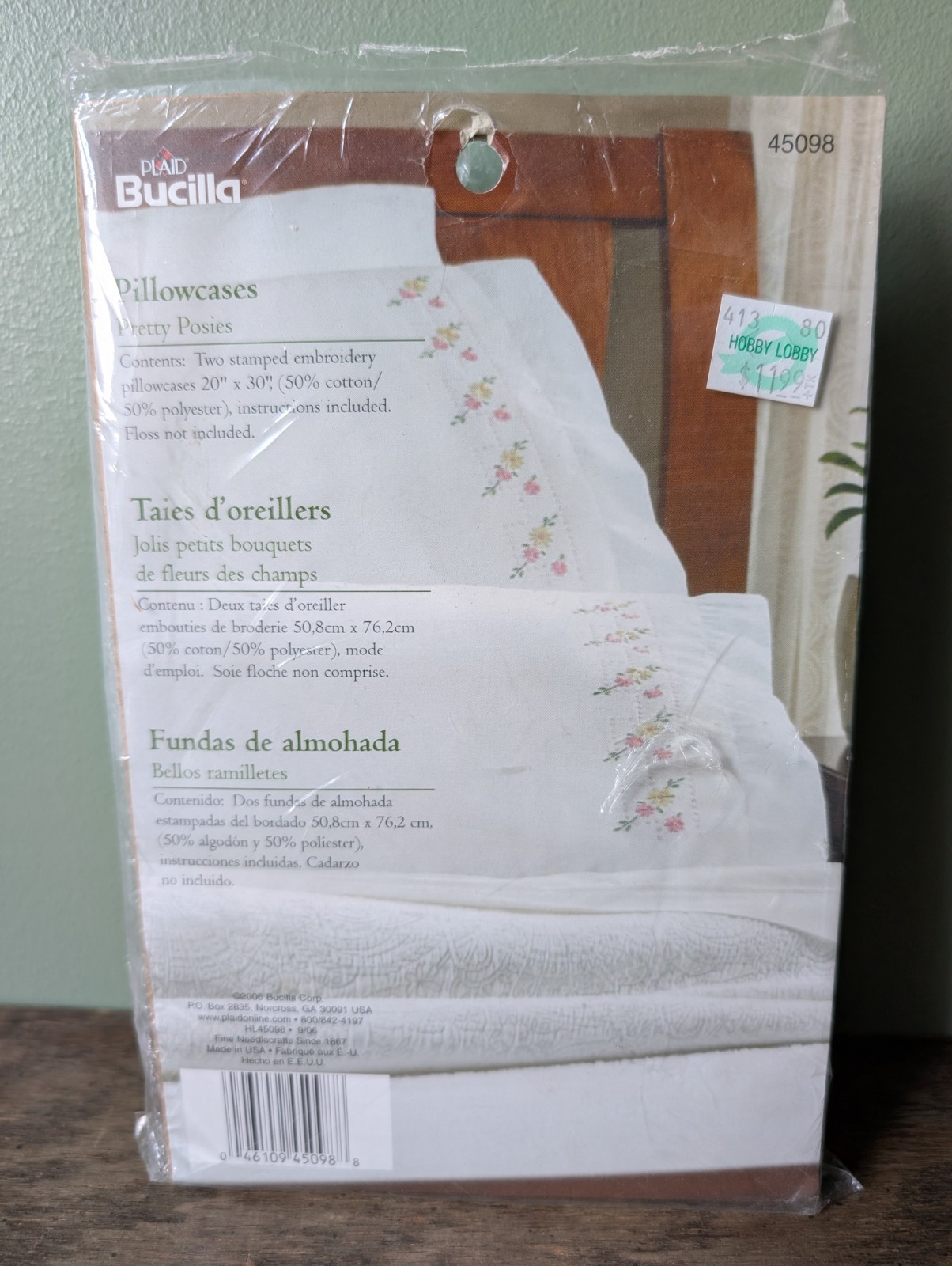 Bucilla 2 Pillowcases Stamped Embroidery Pretty Posies #45098 New