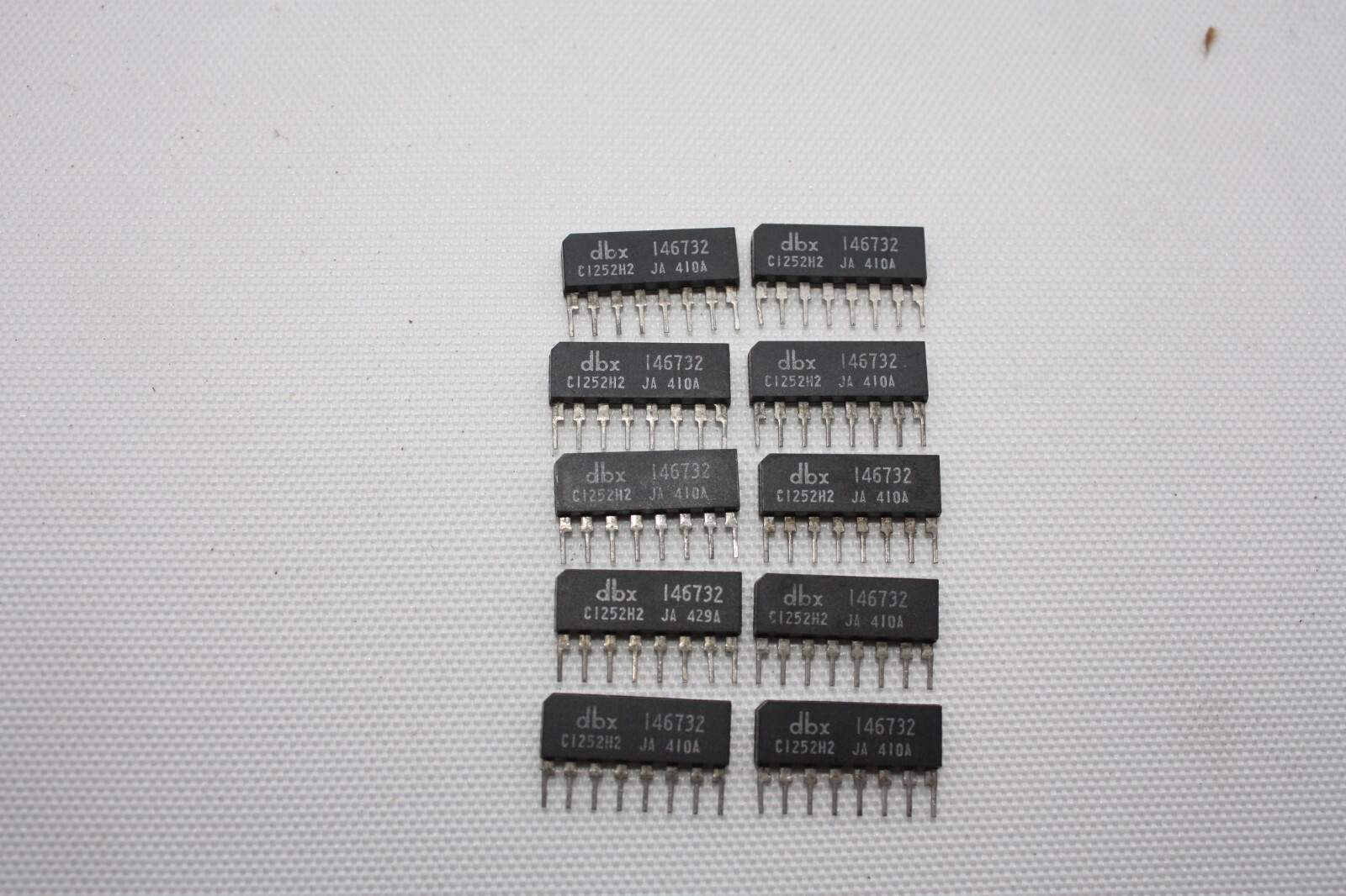 dbx 146732 IC NOS ORIGINAL QTY 10