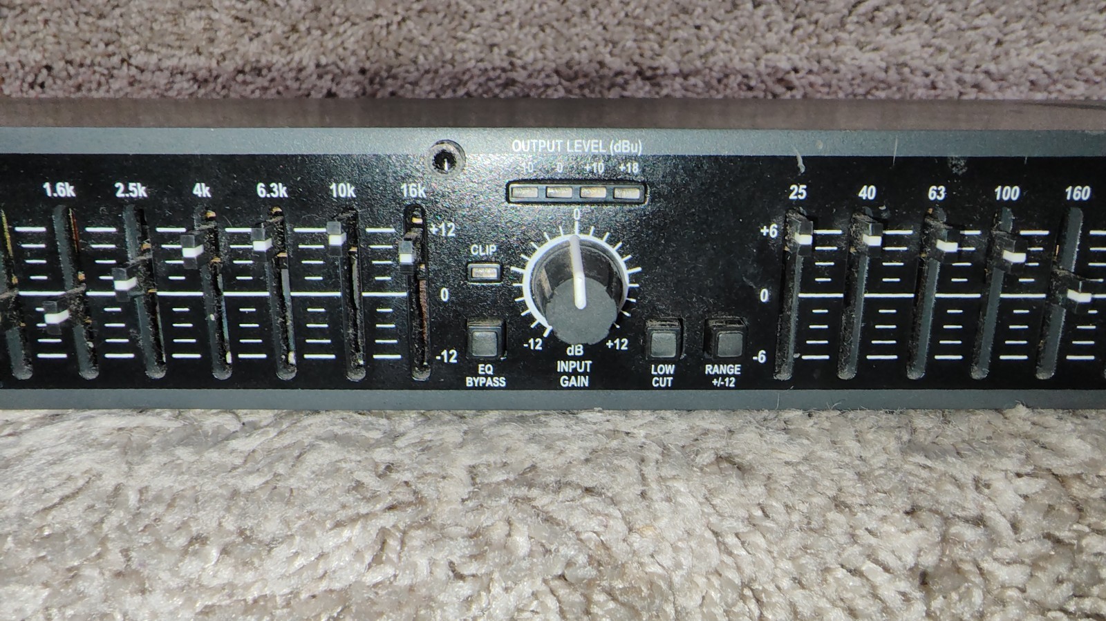 DBX 215 Graphic Equalizer Dual 15 Band.**Tested Working**