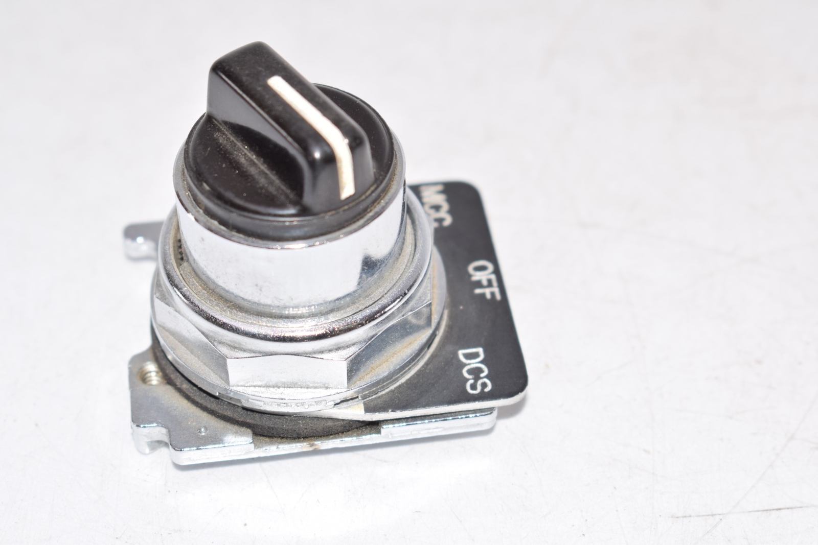 NEW General Purpose 3 Position Selector Switch OFF, MCC, DCS