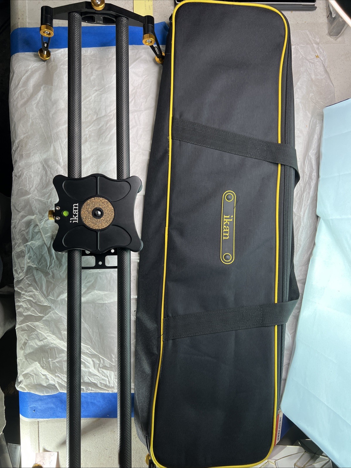 ikan Heavy Duty Carbon Fiber Camera Slider with 22mm Track Rails (31")
