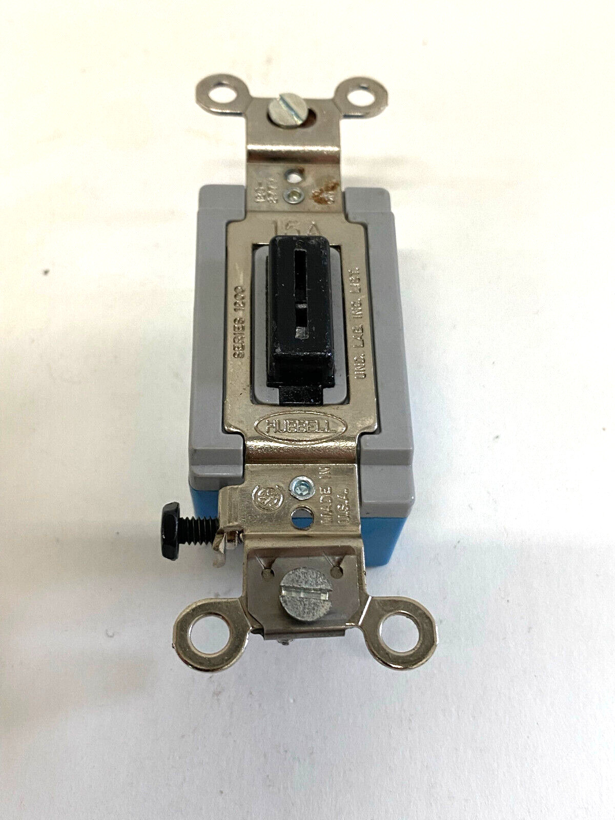 Hubbell Series 1200 15A 120 277 VAC Switch