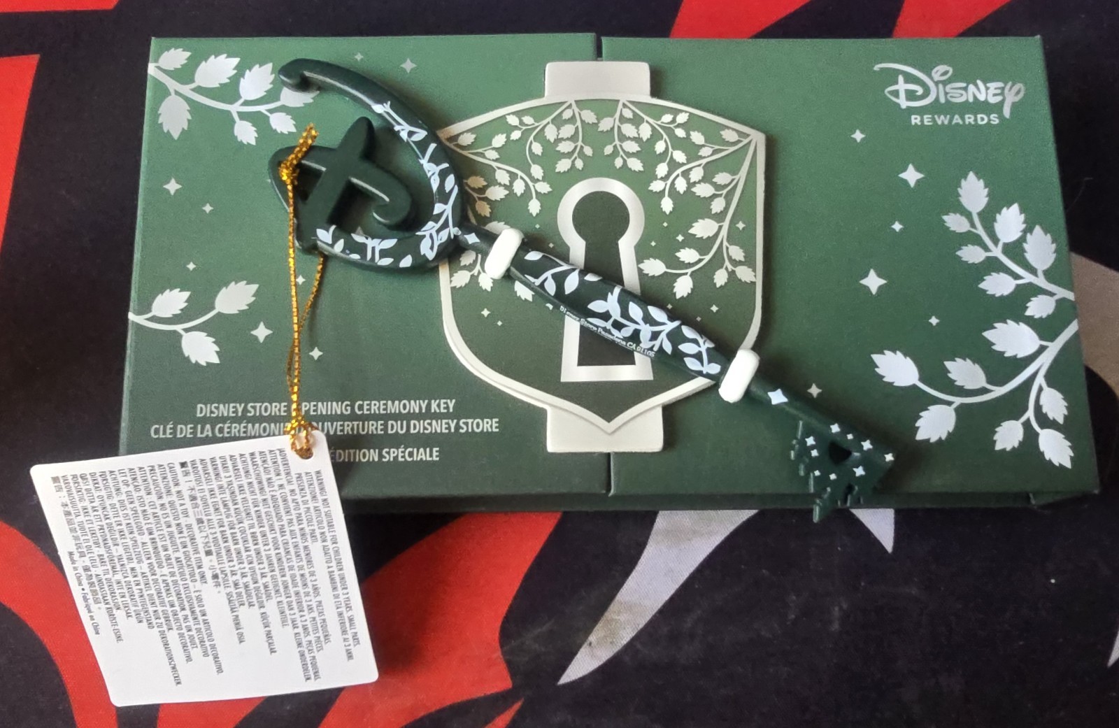 Disney Store Grand Opening Ceremony Key Matching Plastic Commemorative Key Set