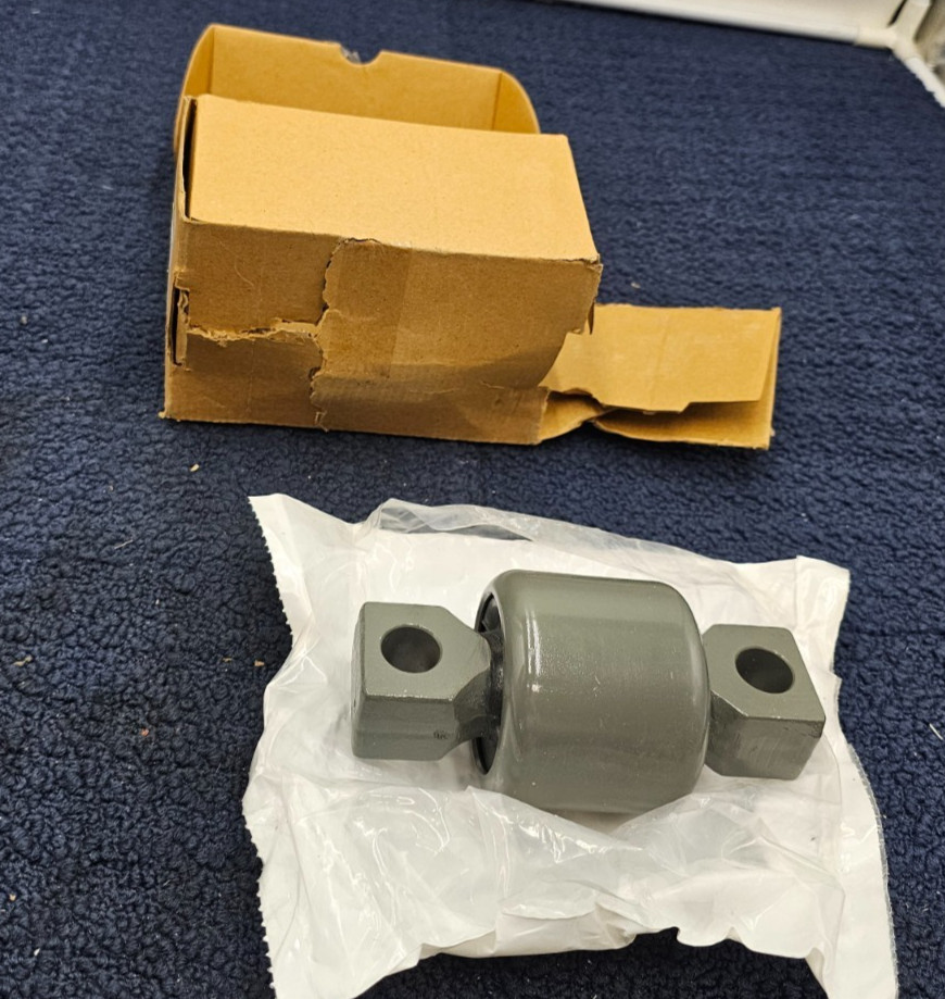 RoadForce RF126000581 Torque Rod Leaf Spring Bushing For Airglide 200/400/460