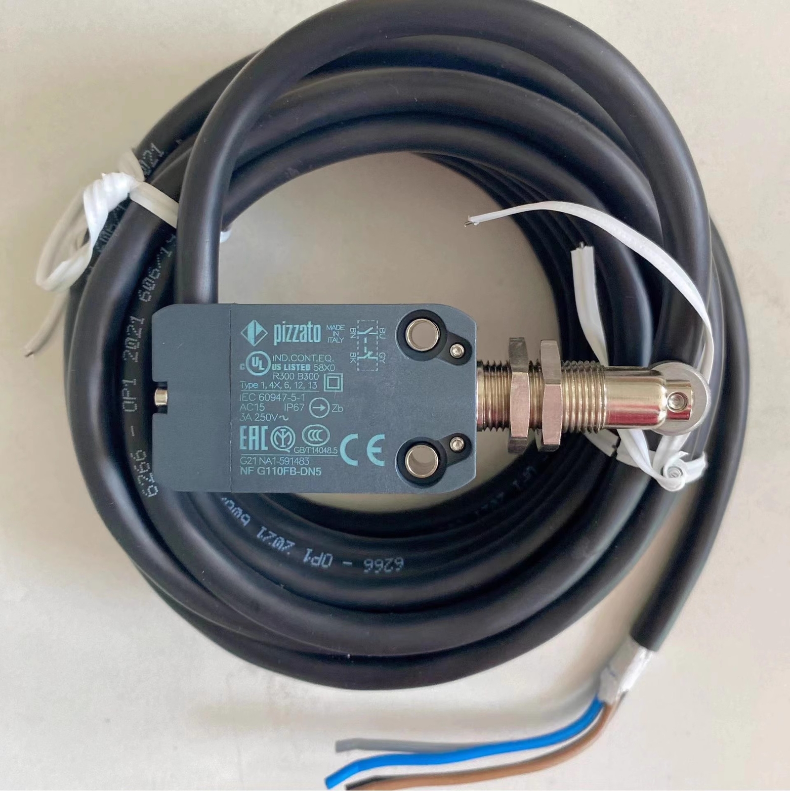 1pcs NEW Pizzato limit switch NF G110FB-DN5