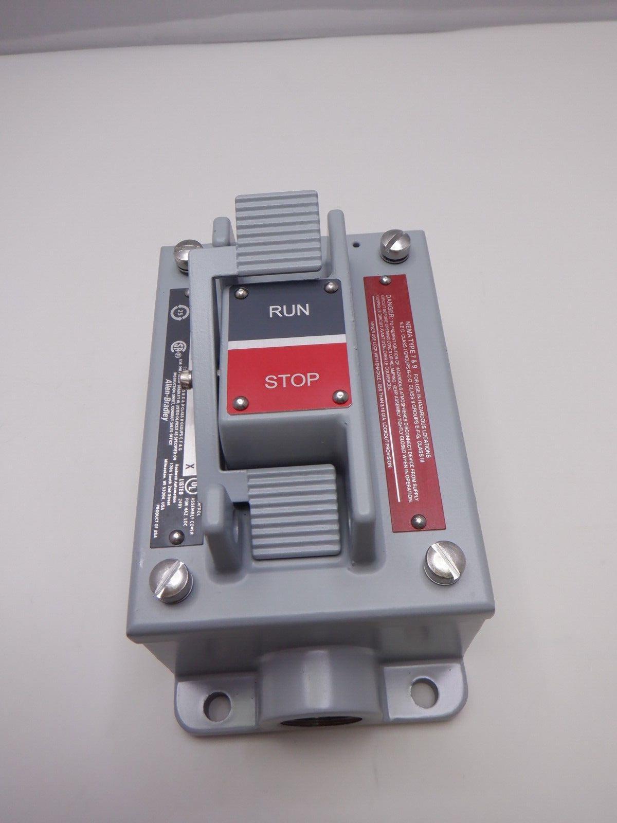 Allen Bradley 800H-2HJM7 Pushbutton Station Assembled