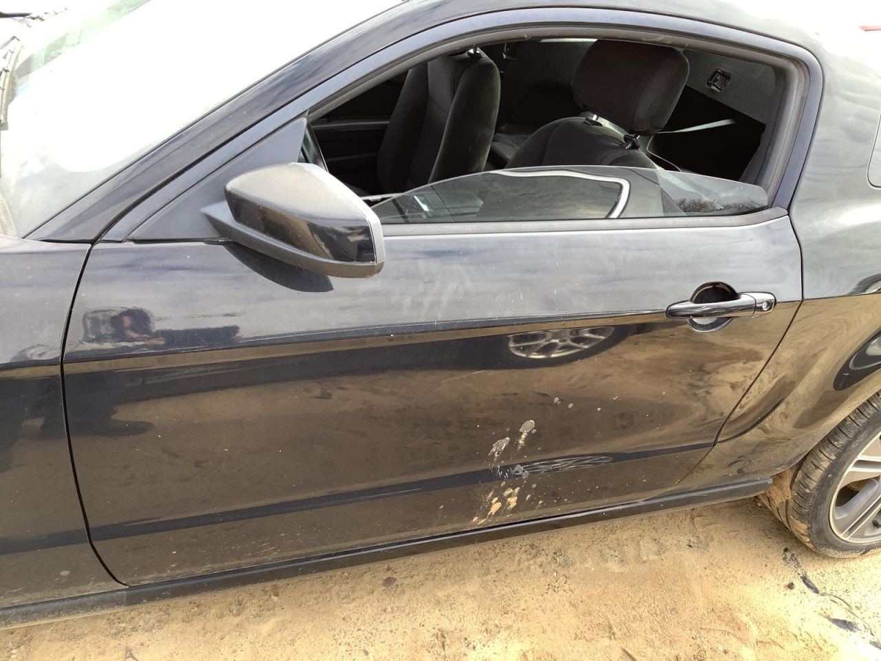 MUSTANG 2014 Glove Box 4926783