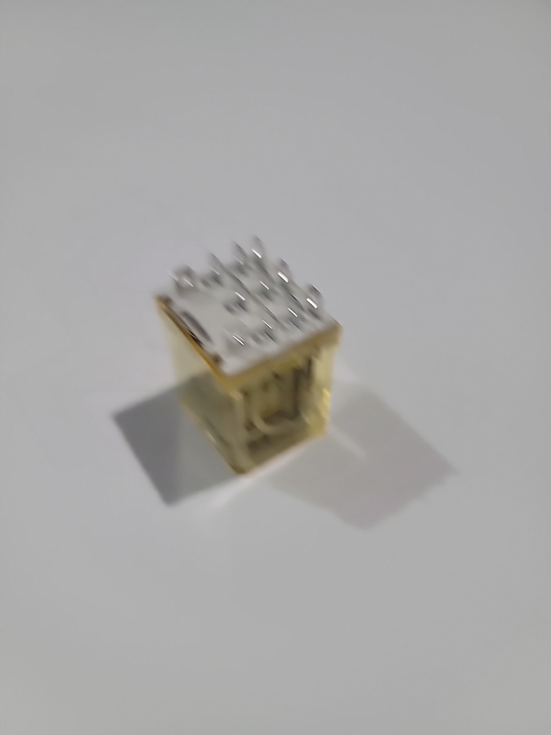 IDEC RH3B-UDC12V / RH3BUDC12V (BRAND NEW)