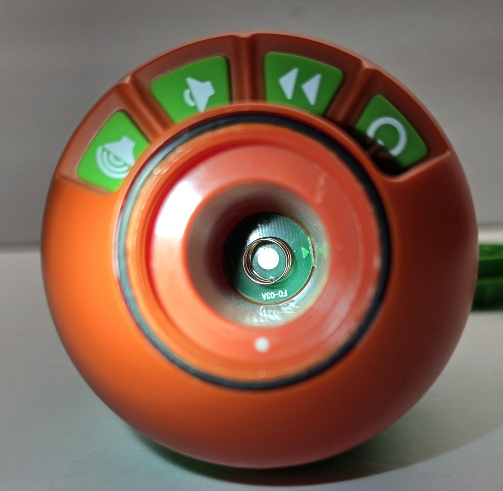 Tactibite Electronic Fish Call Floating Throwable Attractor Tested & Working