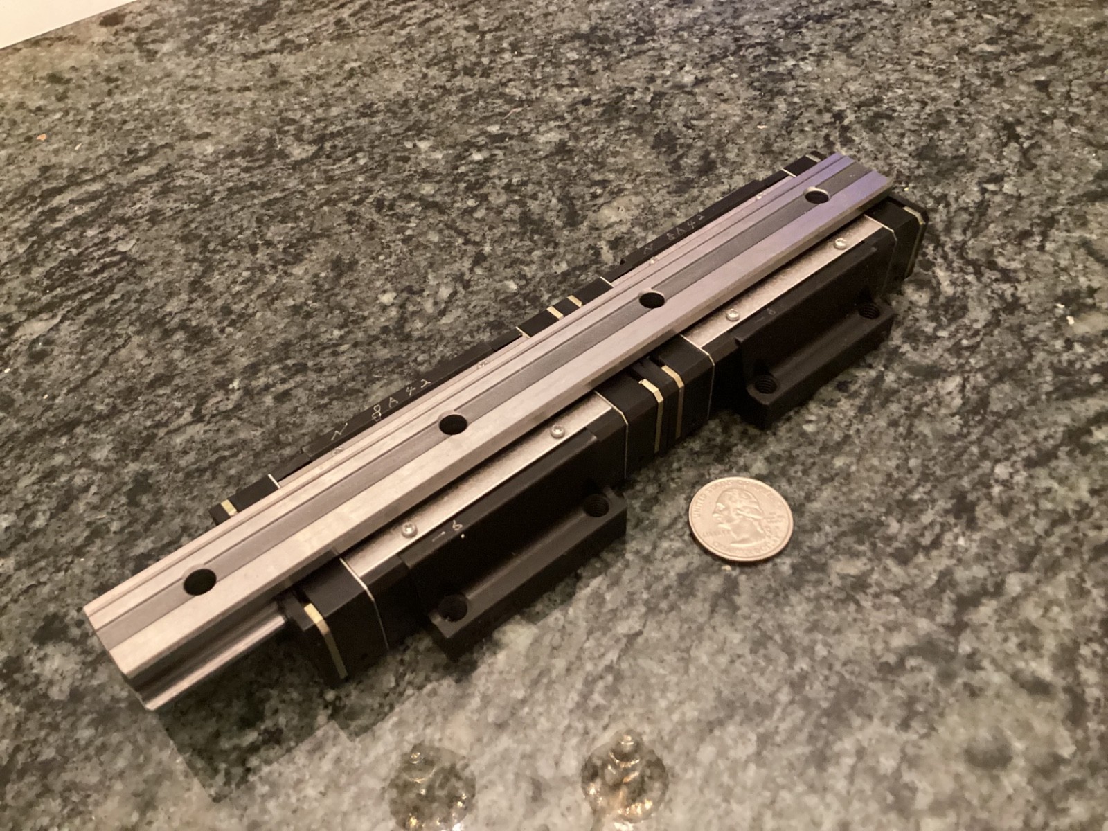 THK L1986 HSR20A2QZUU+220LP-11 linear slide assembly precision unit