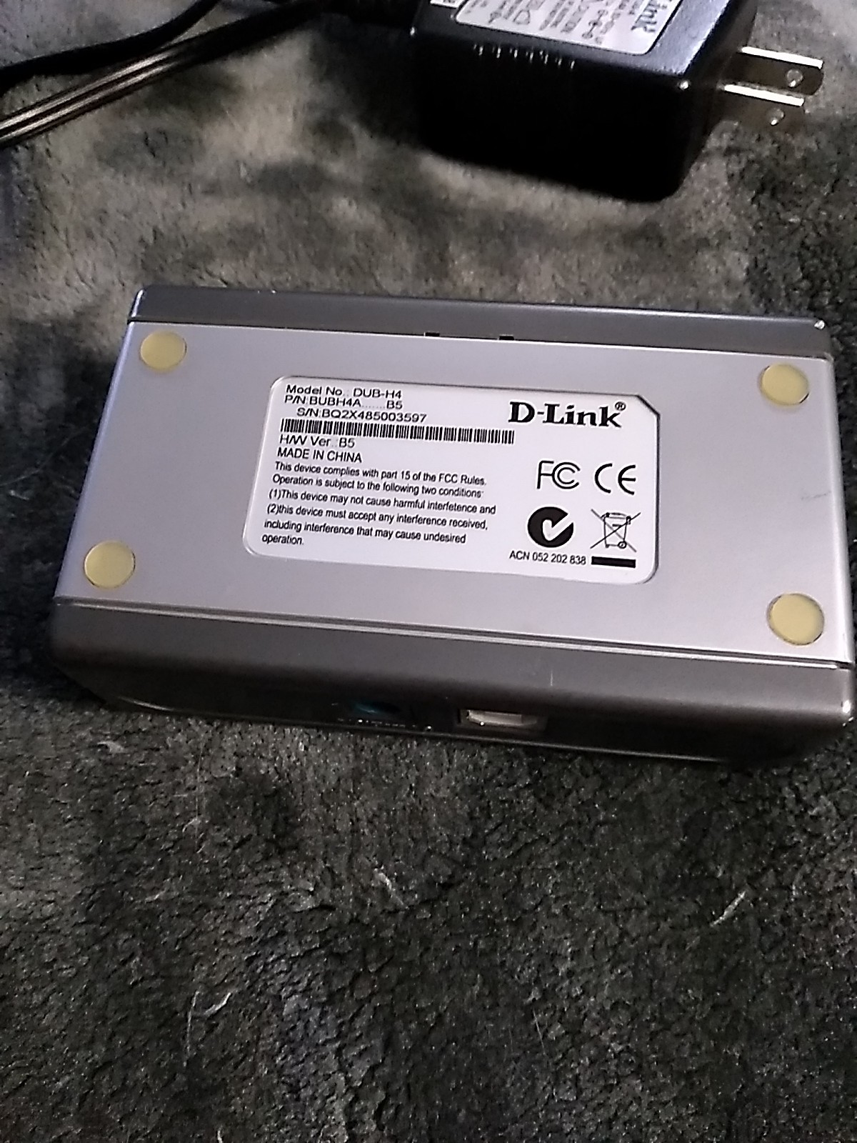 D-Link #DUB-H4