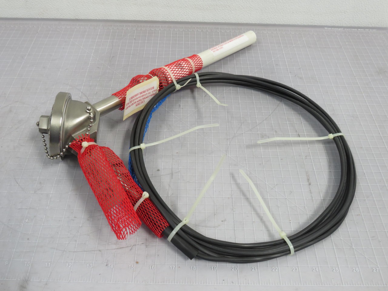 MIRION 7P30-10000-02 42160033 T8-ECSA THERMOCOUPLE RTD TEMPERATURE PROBE T159512