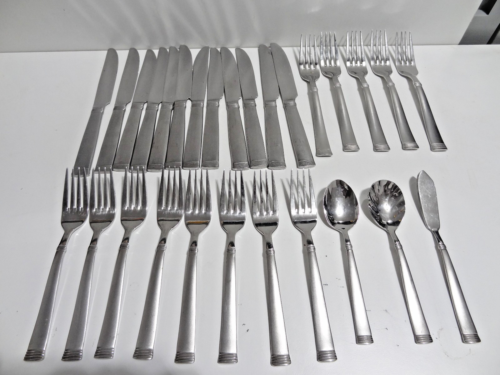 Wallace Zenith Frost 18/10 Stainless Steel Flatware Mixed Lot Of 28 Pc