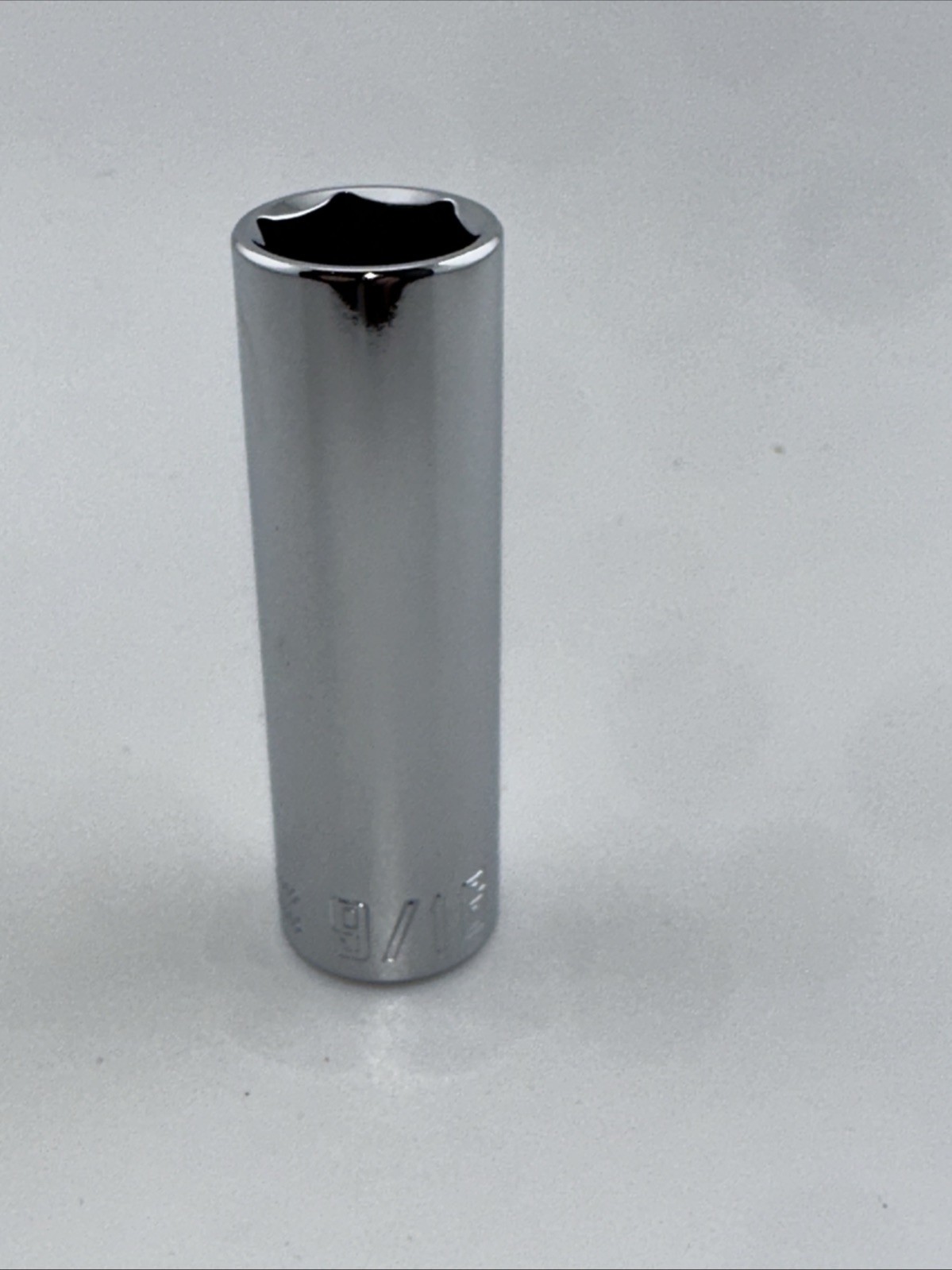 Craftsman 6 Point 3/8" Drive Chrome Deep 9/16" In. Socket CMMT43334.  0504