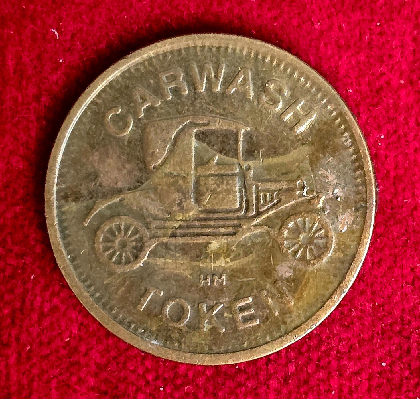 Vintage Brass Car Wash Token – Classic Car Design – No Cash Value – 27mm