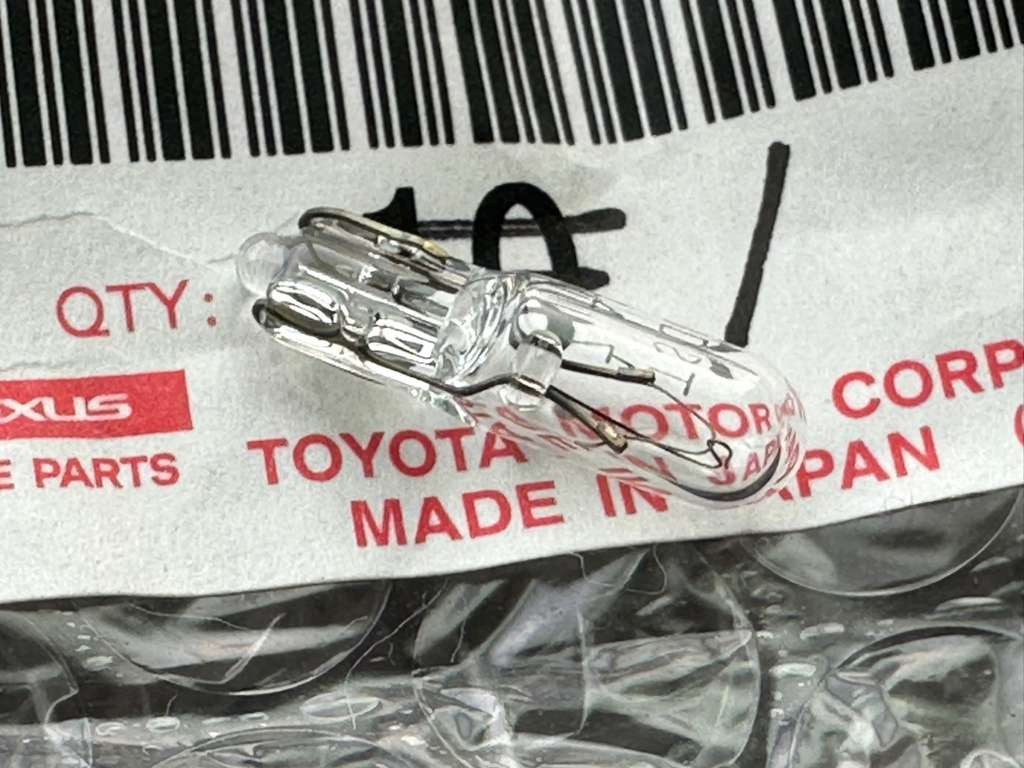 2000-2010 Toyota Tundra OEM Glove Box Light Switch Button Sensor Bulb NEW