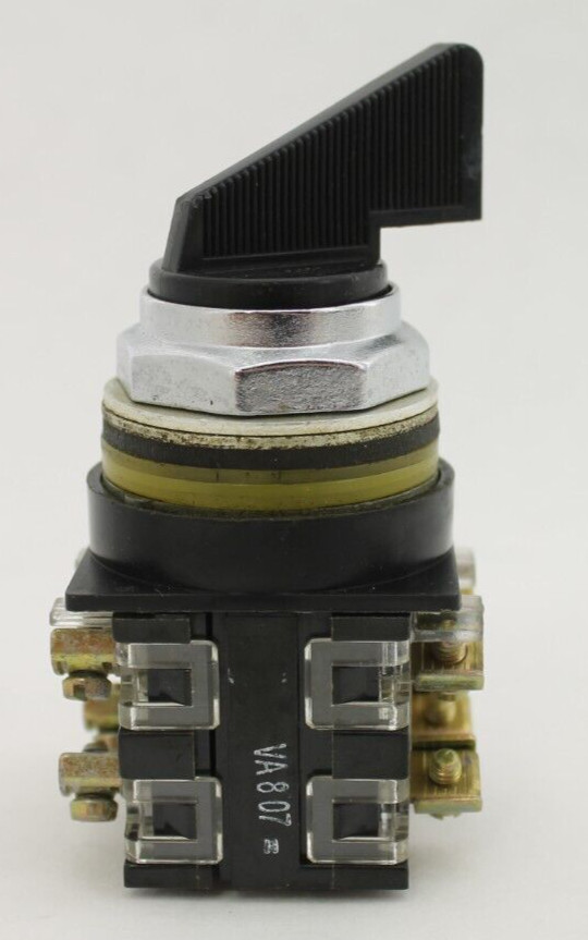 GE Selector Switch with Two CR104P Contact Blocks