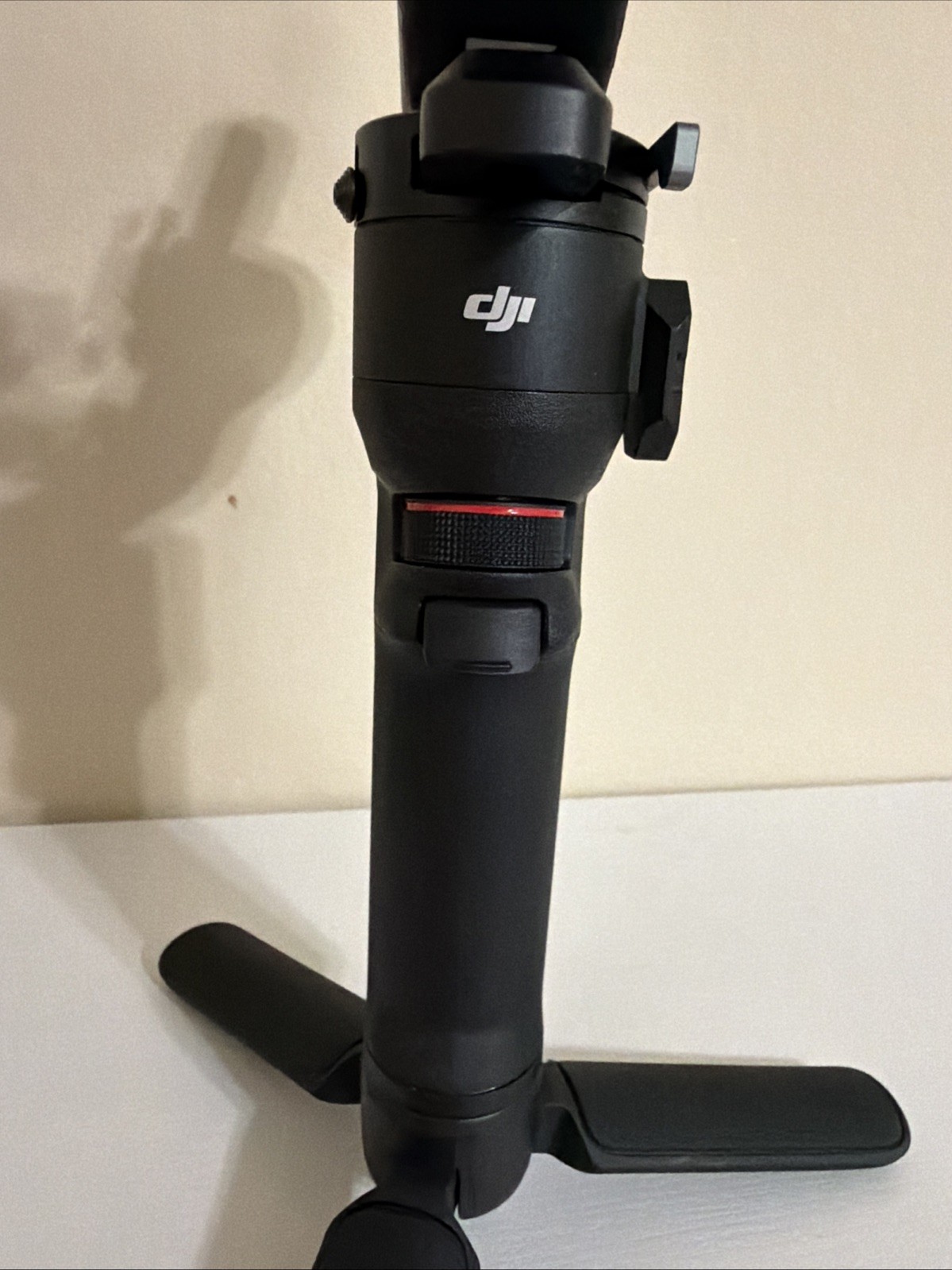 1-Use DJI RONIN RS3 MINI - No Box