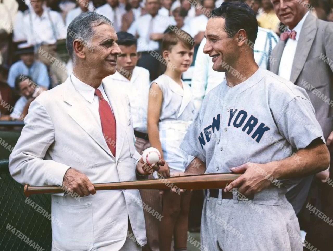 GW465 Lou Gehrig - New York Yankees 8x10 11x14 16x20 Colorized Photo
