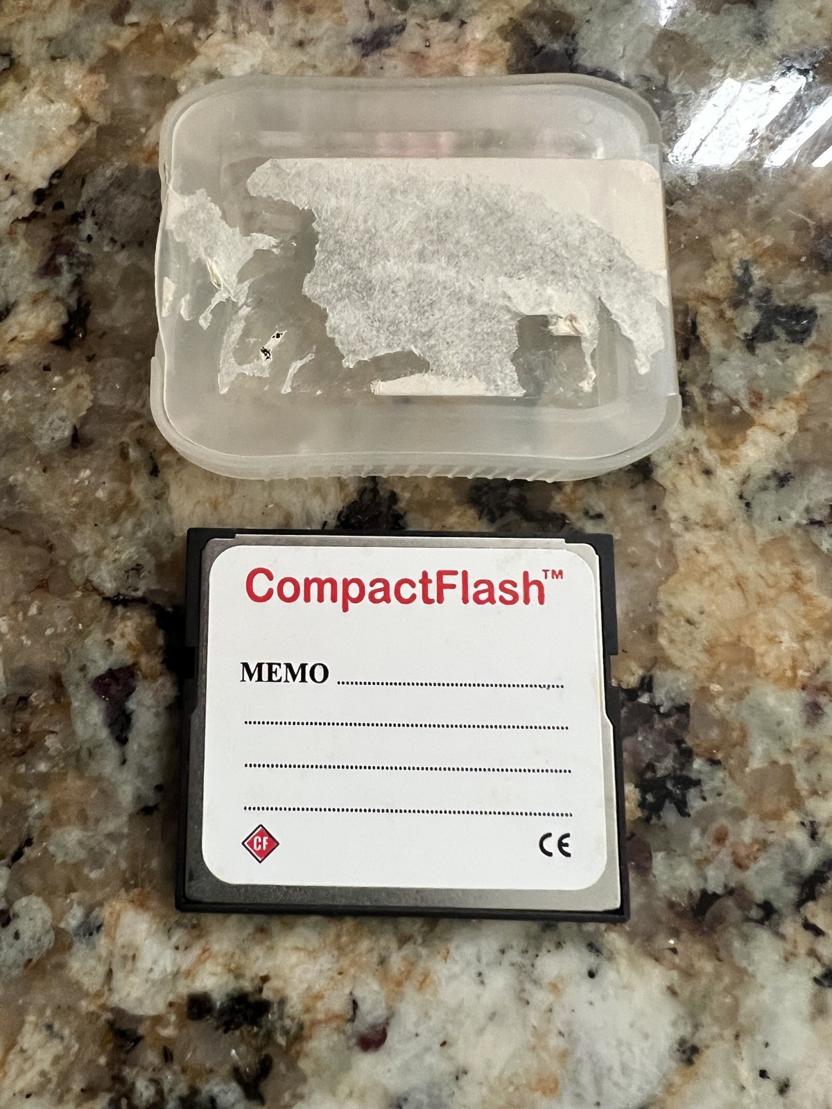 Dane-Elec 2GB Compact Flash CF Memory Card with Plastic Storage Case