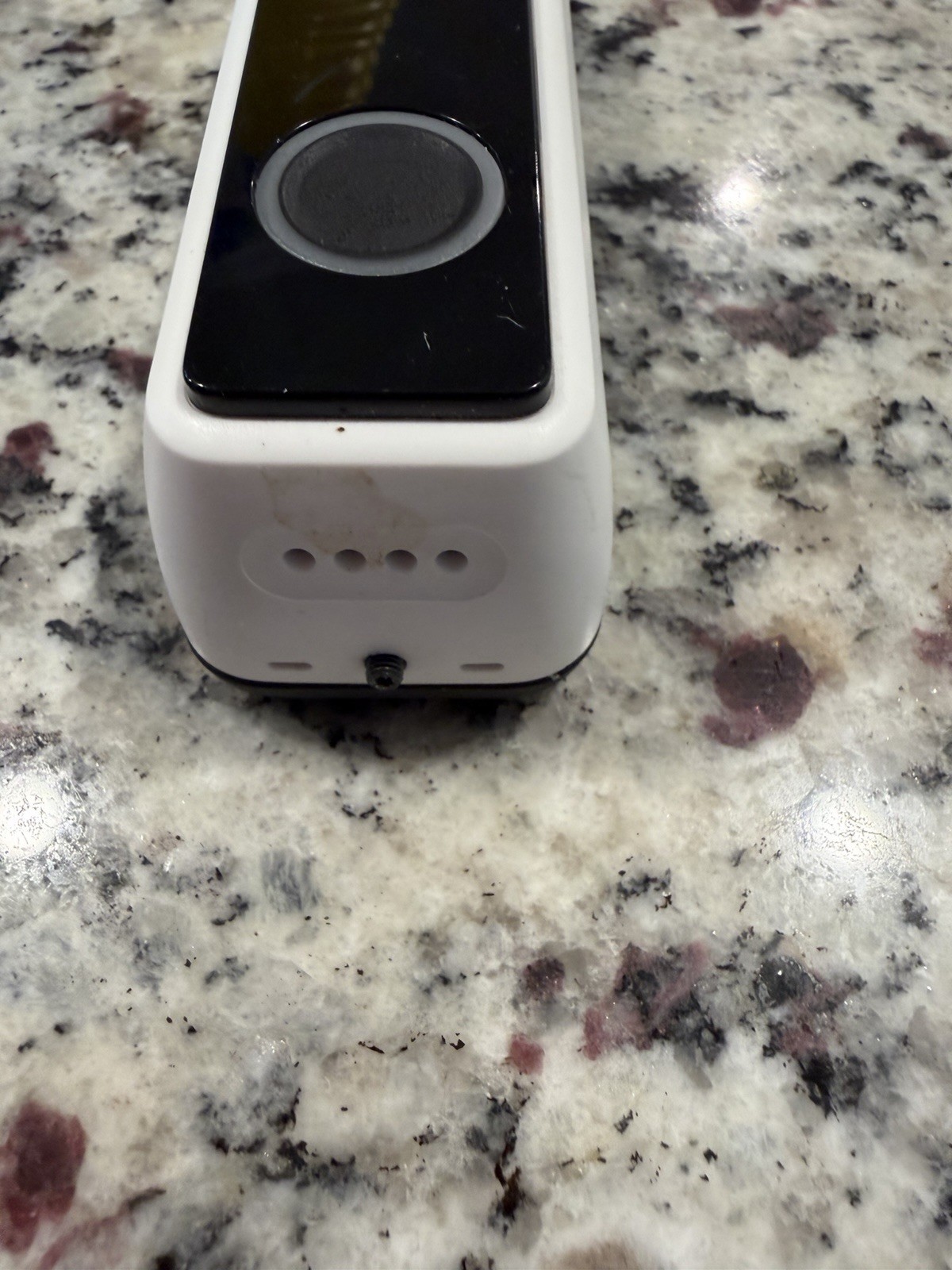 Vivint Doorbell Camera (VS-DBC300-WHT )