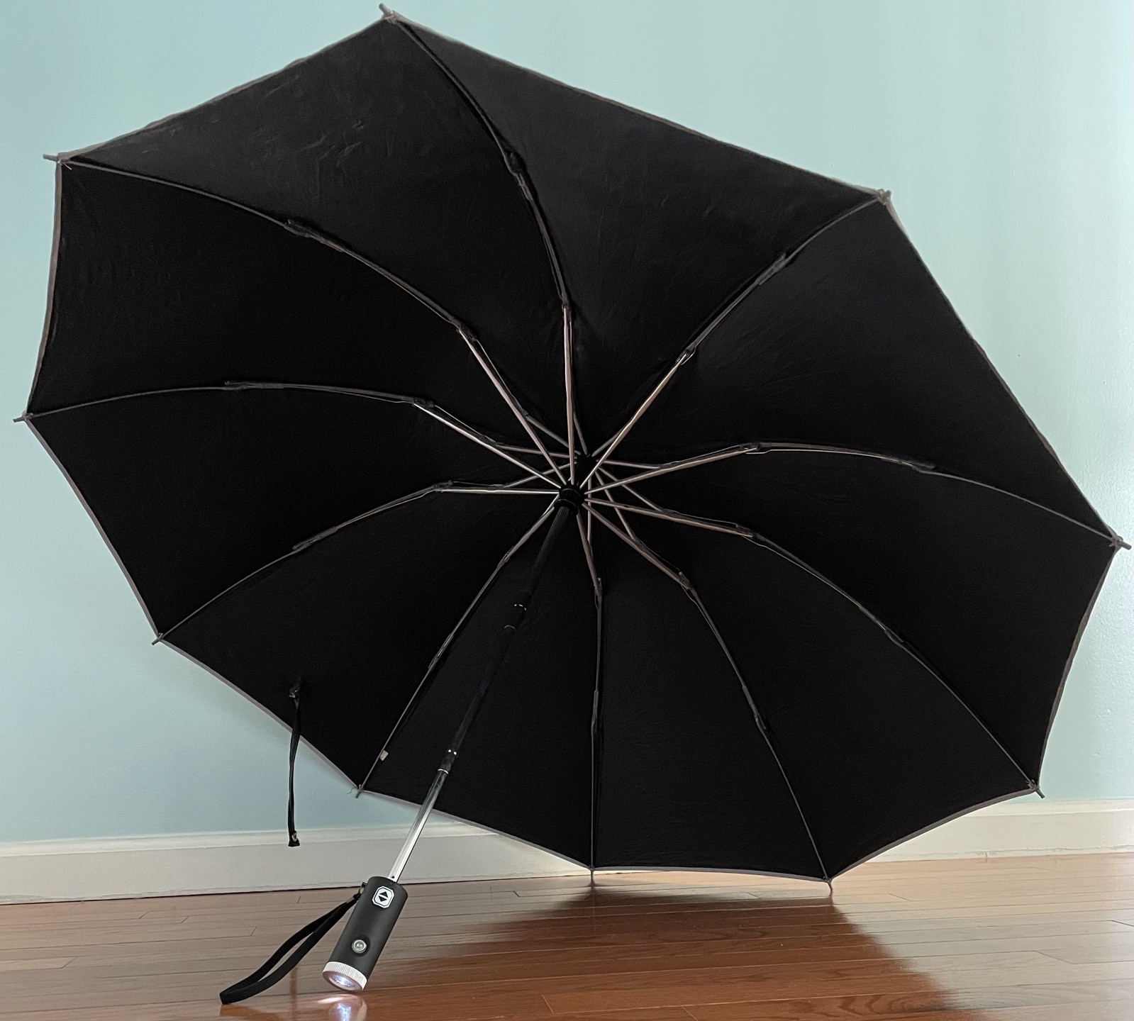 Inverted Umbrella With LED Flashlight