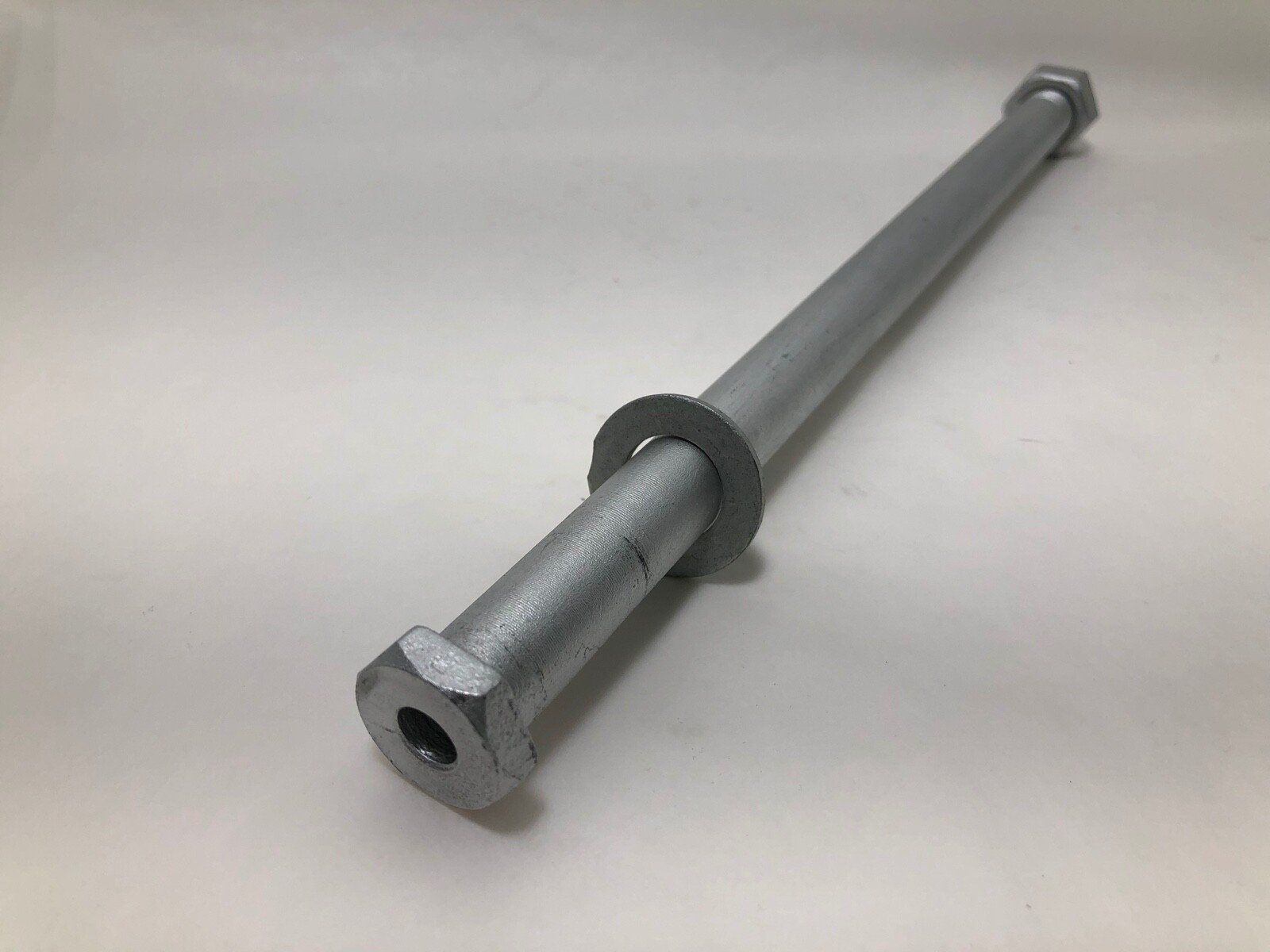 YAMAHA YFZ 450 2005 05 SWINGARM BOLT PIVOT SHAFT NUT PIVOT YFZ450 SWING ARM