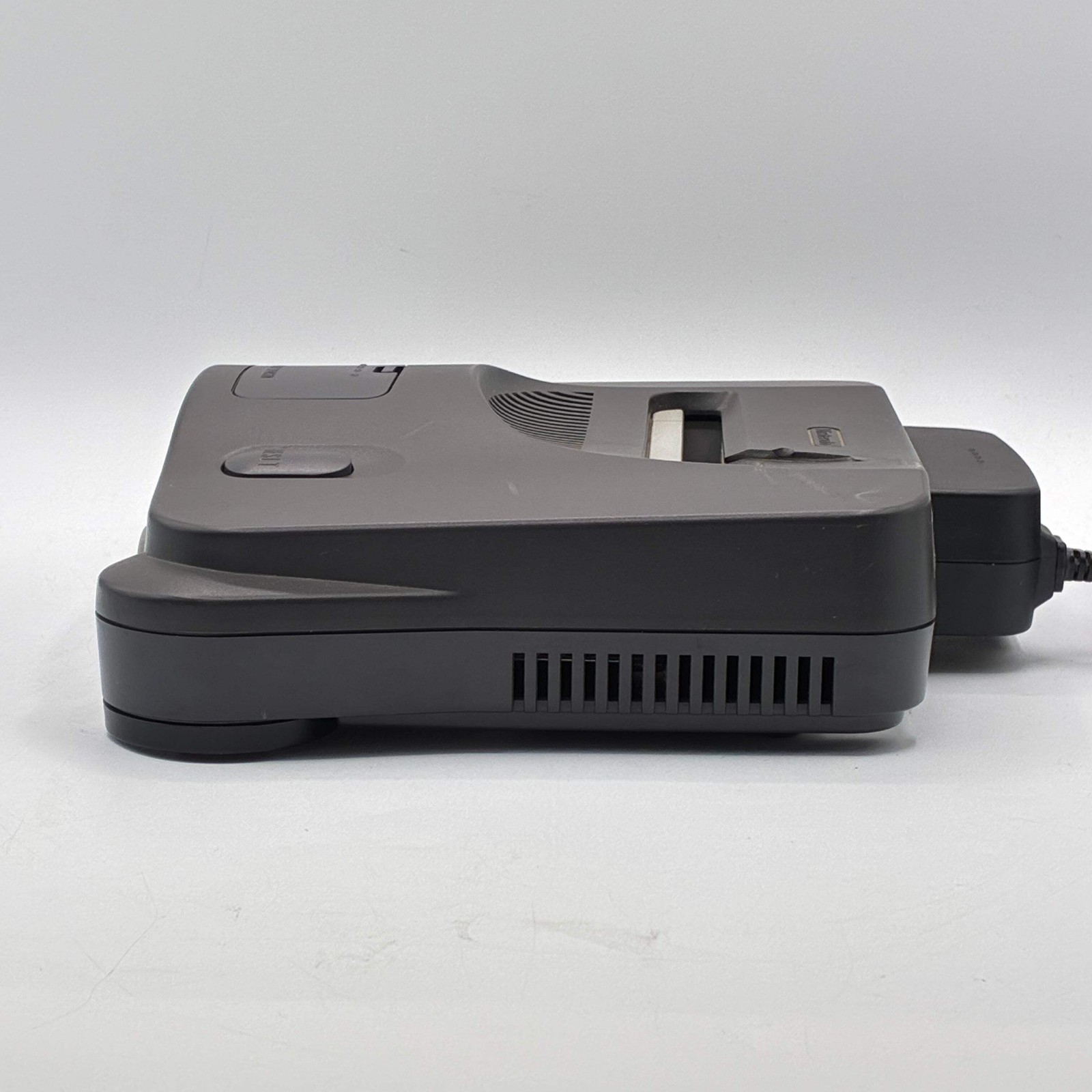 Nintendo 64 NUS001 1996 Black with Controllers and Cables