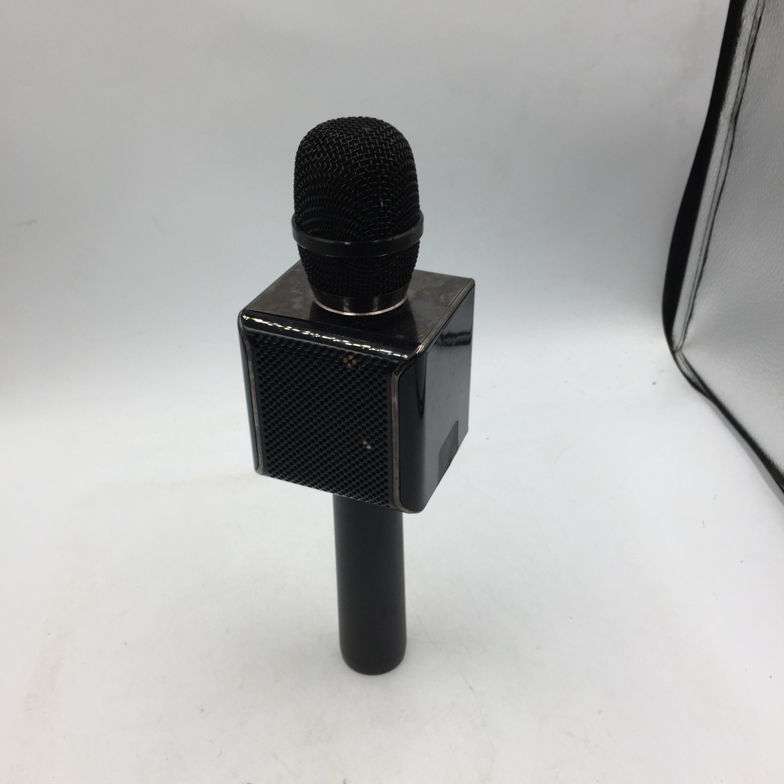 Pop Solo LED Karaoke BLACK Microphone ONLY No Cables