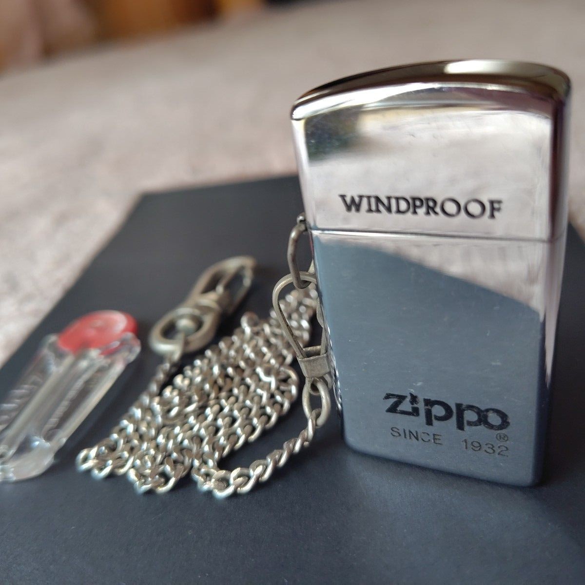 Zippo lighter items Zippo 1994 Slim Lighter Original Chain with Flint (6 pieces