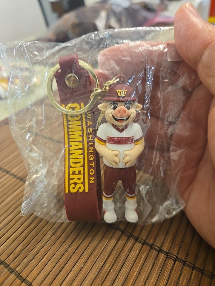 NFL Washington Commanders  Keychain
