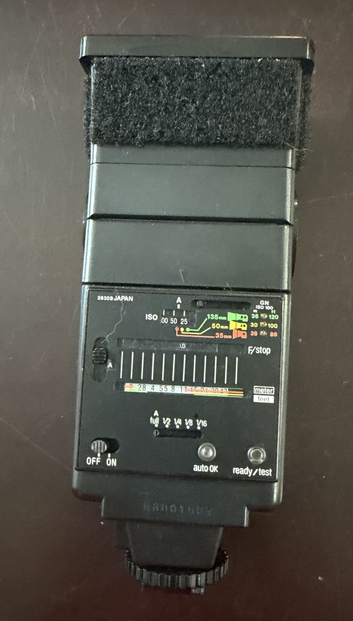 Sunpak 333 Auto Zoom Thyristor Flash Very Good