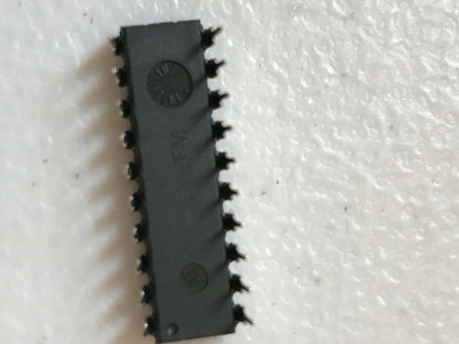 LOT OF 10 UNITS: AMD AMPAL16L8APC Programmable Array Logic, 20 Pin, Plastic, DIP