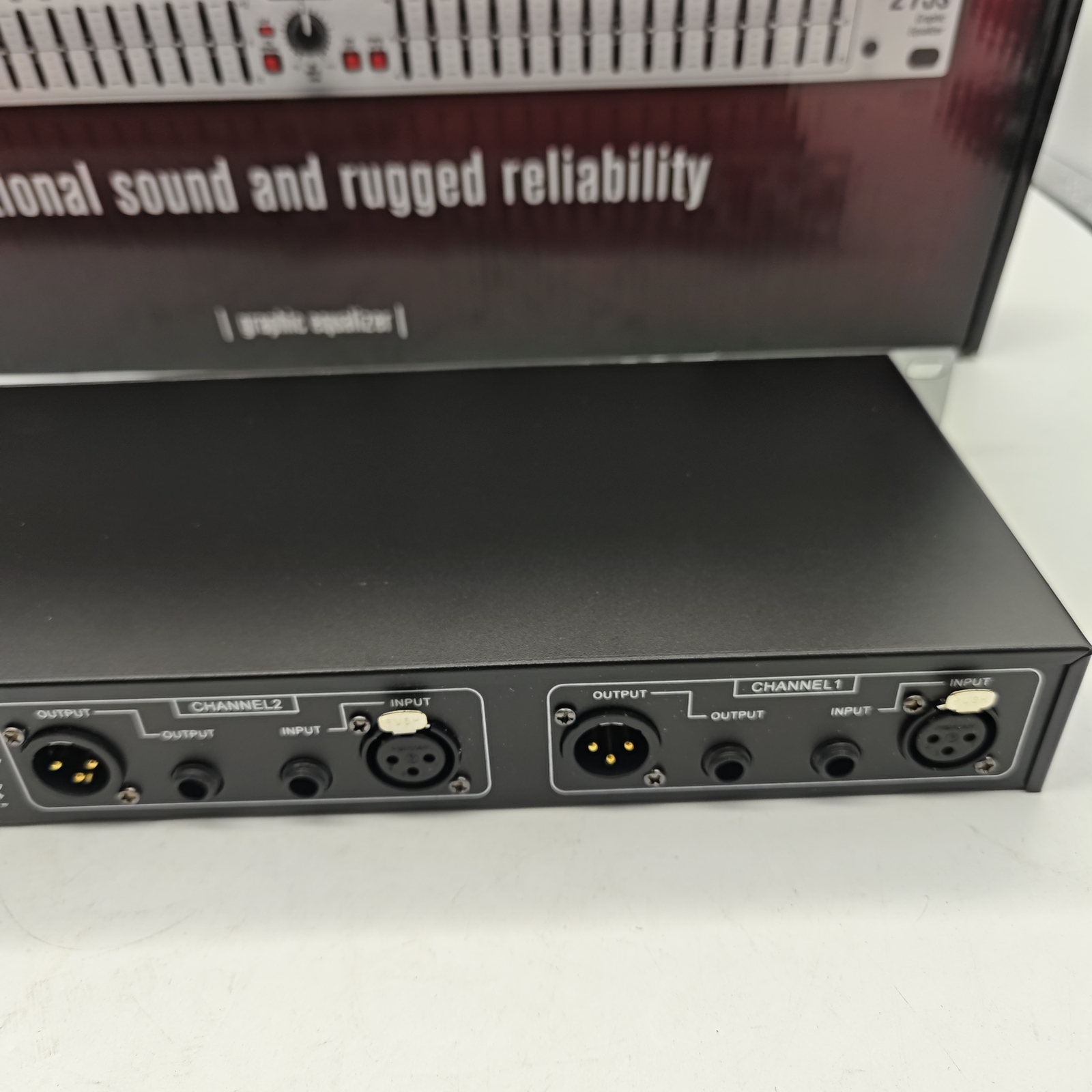 DBX 215s 15-Band Dual Channel Graphic Equalizer Switchable ±6 or ±15 dB