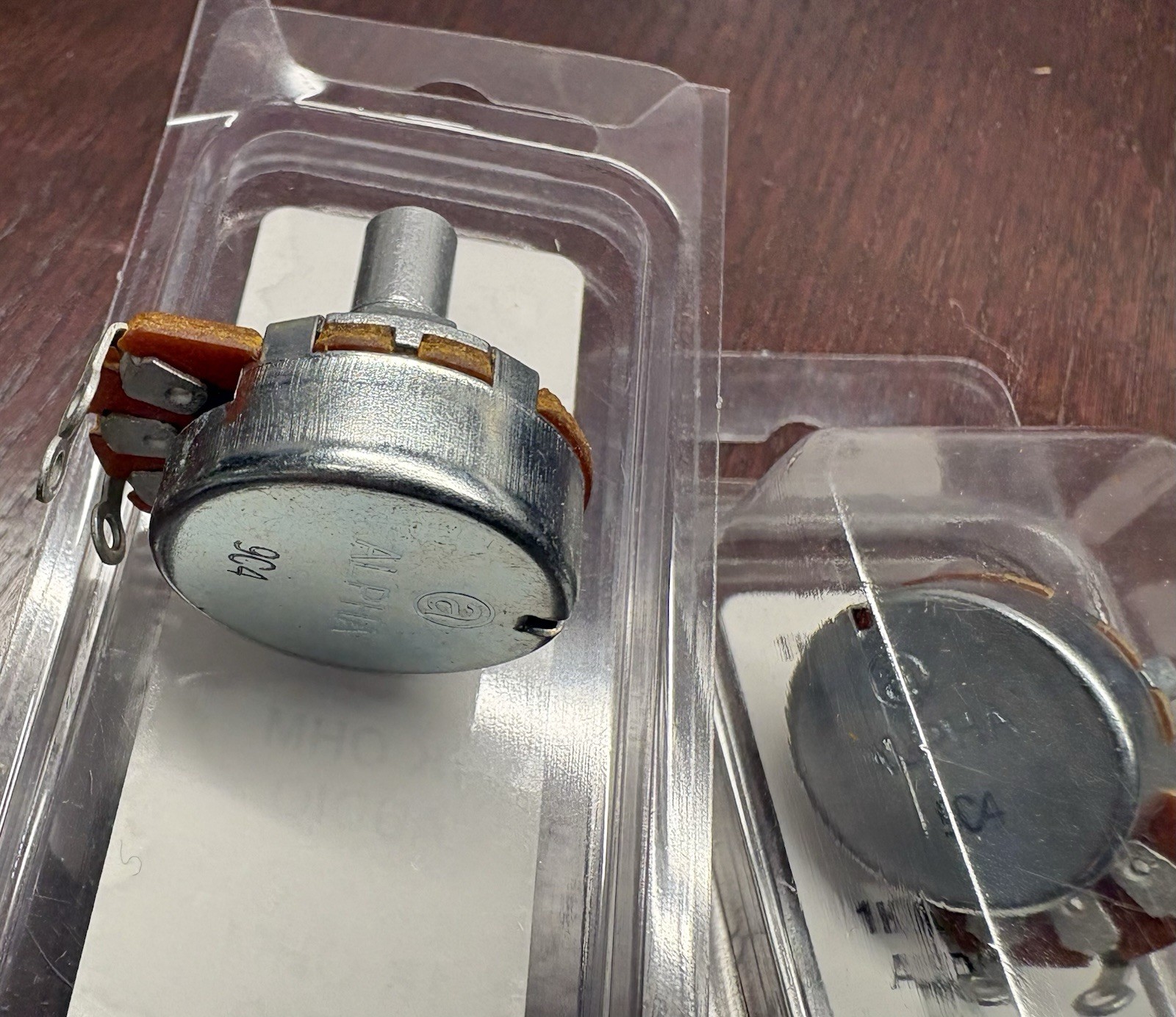 Lot of 2 1K Ohm Potentiometer 31VJ301-F NEW 1000 ohm pot