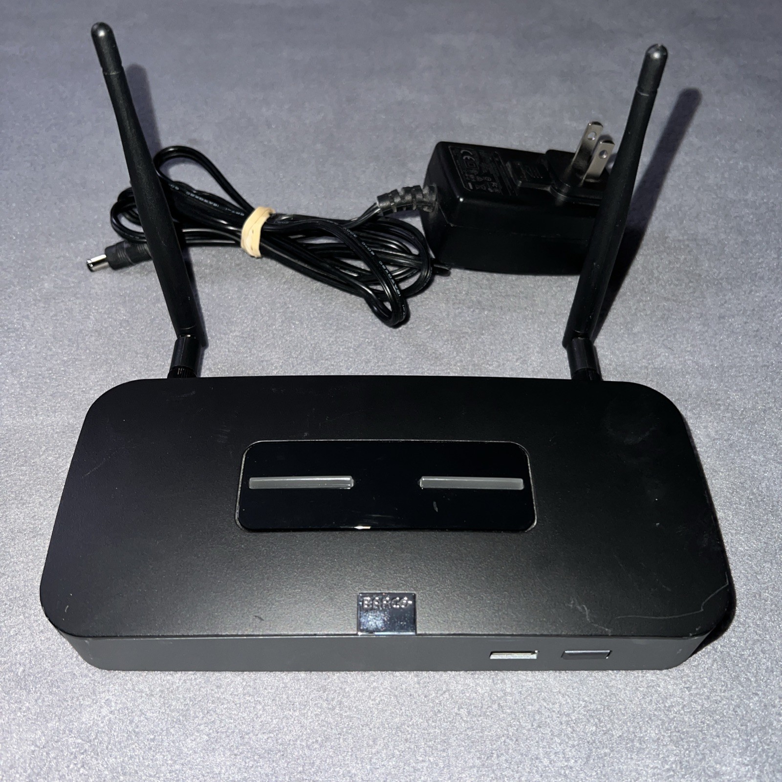 Barco R9861008 Clickshare Wireless Presentation System + AC POWER