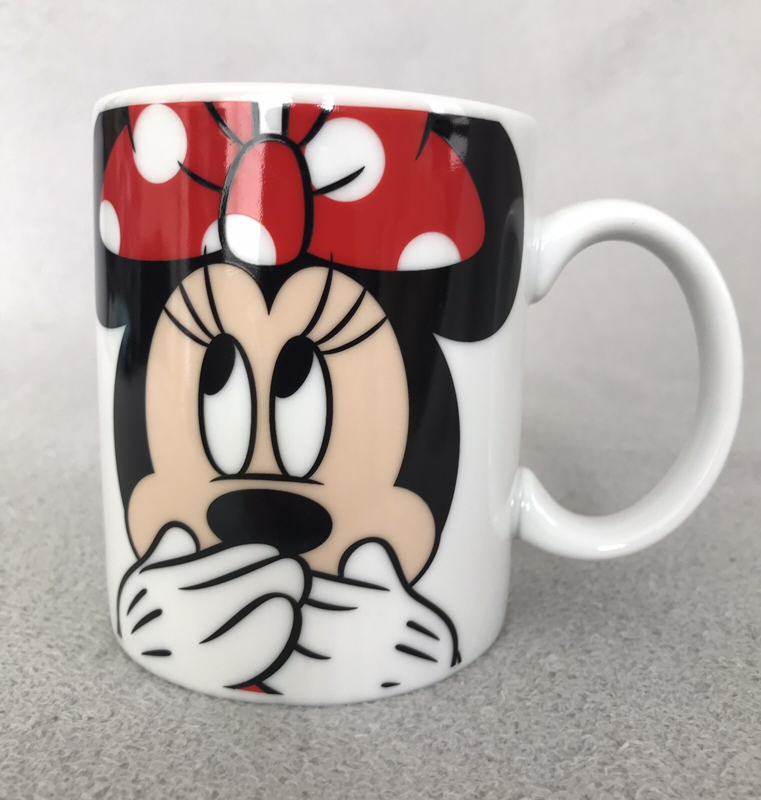 Disney  - Minnie Mouse - Ceramic Mug - Excellent Condition *