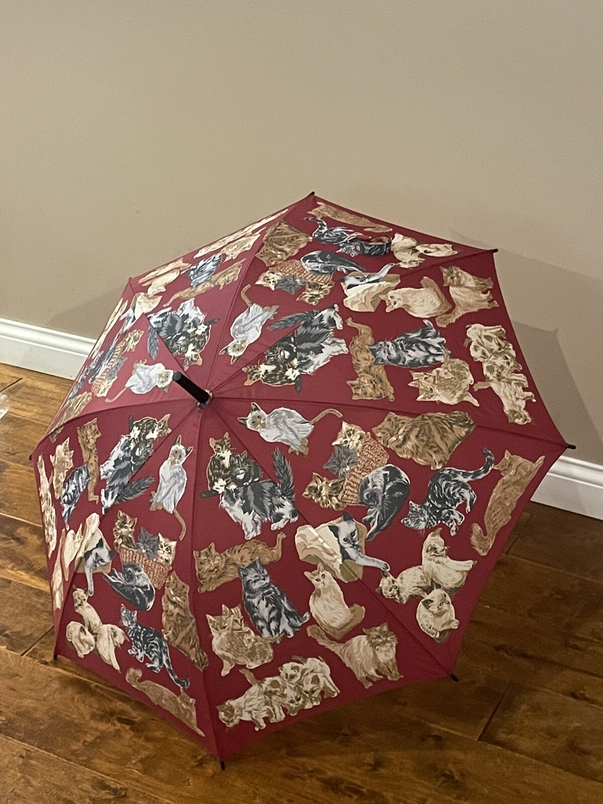 🔥 NEW Vintage Red Shaw Full Size Rain Umbrella Multi Cat Kitten EXCELLENT COND.