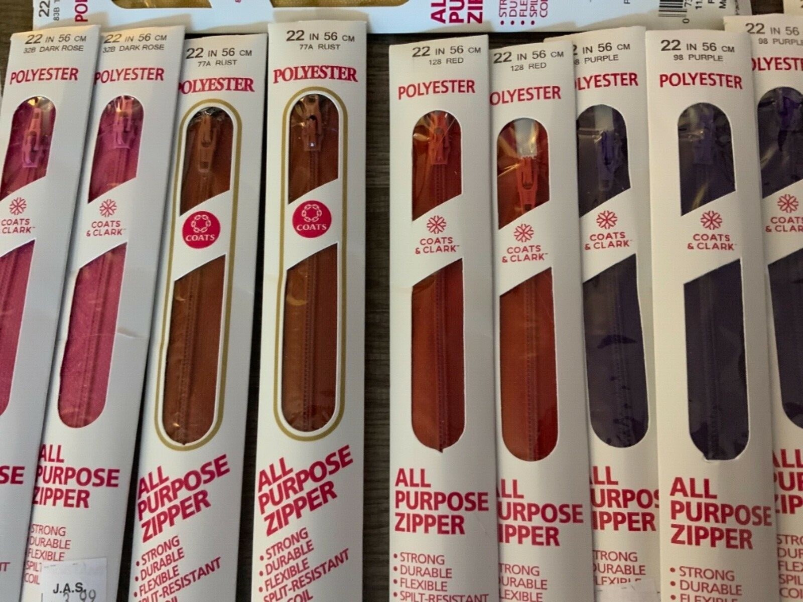 Coats & Clark All-Purpose Plastic Zipper 22"-Various colors