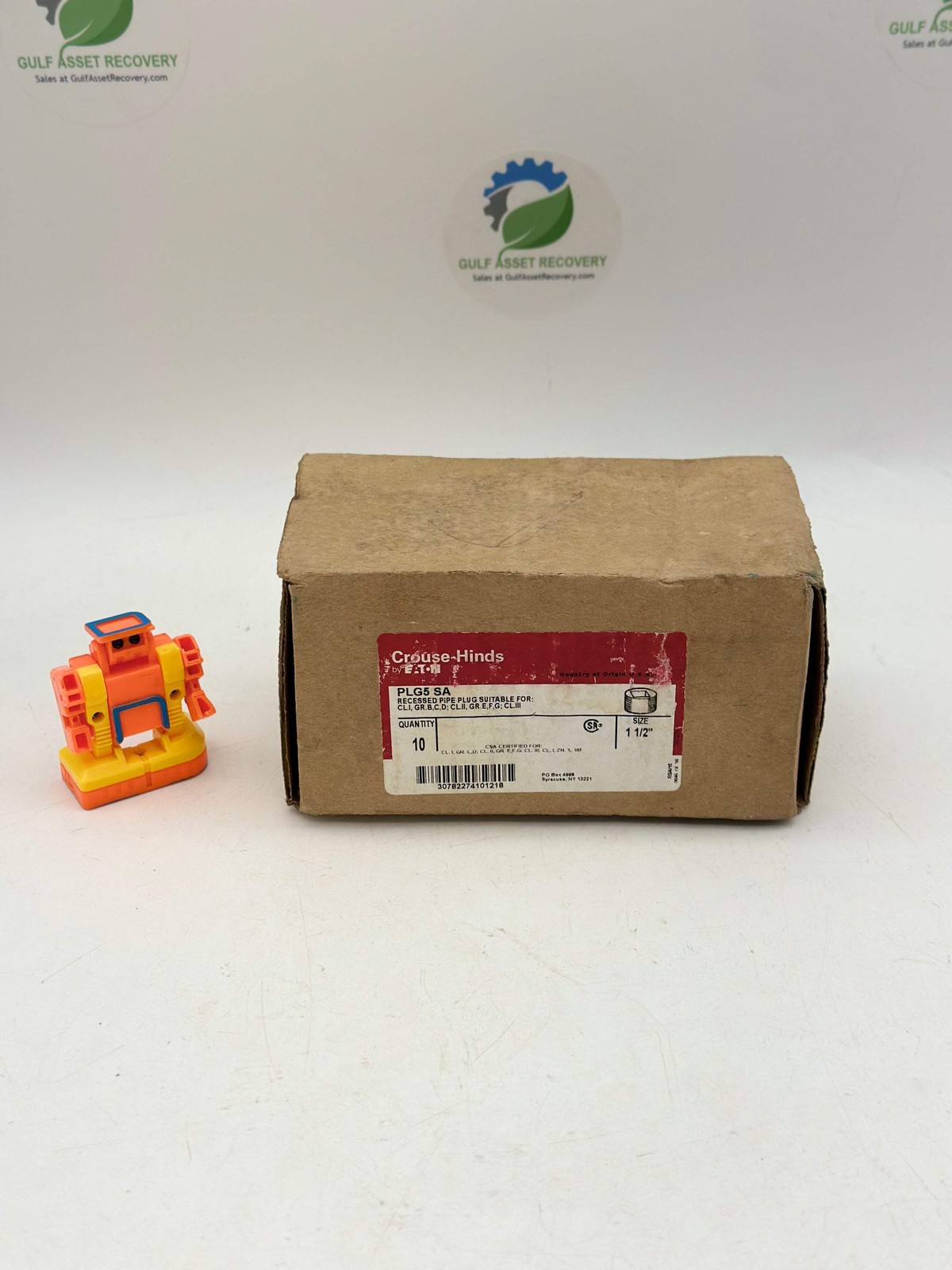 Eaton Crouse-Hinds PLG5-SA Recessed Pipe Plug, 1-1/2" *Box of (22)* (Open Box)