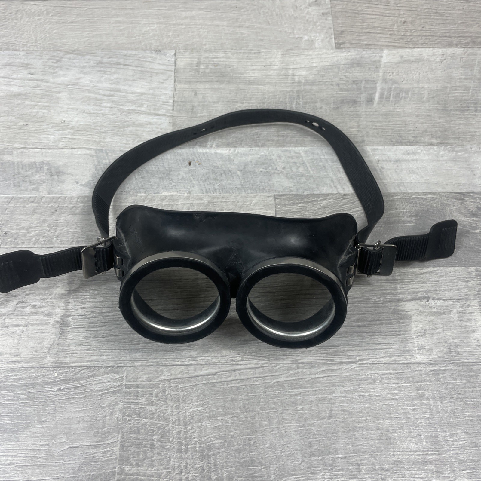 Rare Vintage AUER DIN 5 German WW2 Army Motorcycle Aircraft Rubber Goggles