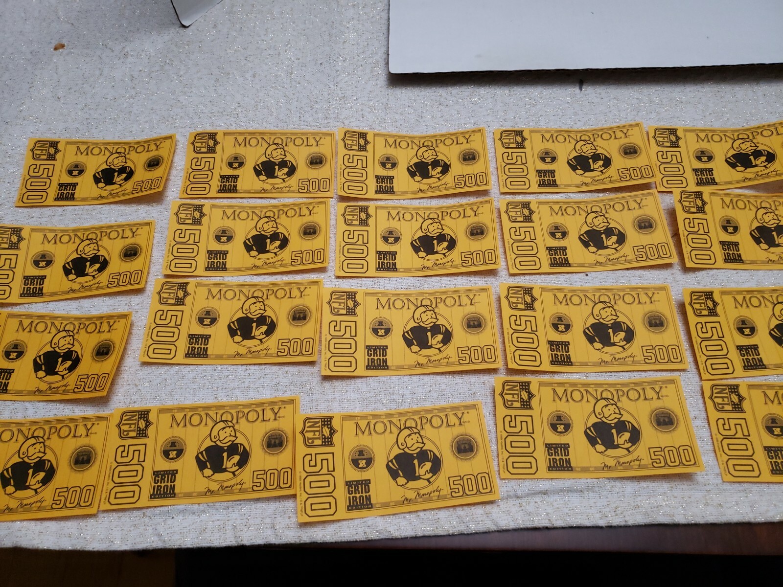 Monopoly NFL Football 2006 Play Money 22 pcs $500 bills