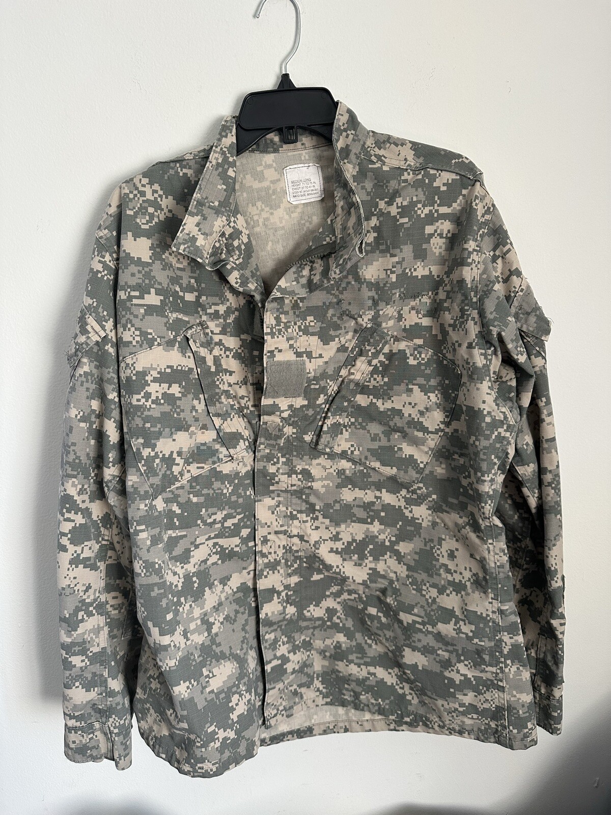 Official US Army Long Sleeve Camo Shirt. See Pics For Sizing