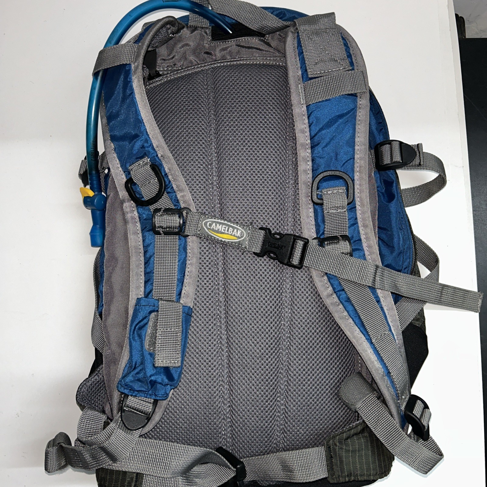 CAMELBAK Cloud Walker Hydration Backpack 70oz Black & Blue Hiking Pack